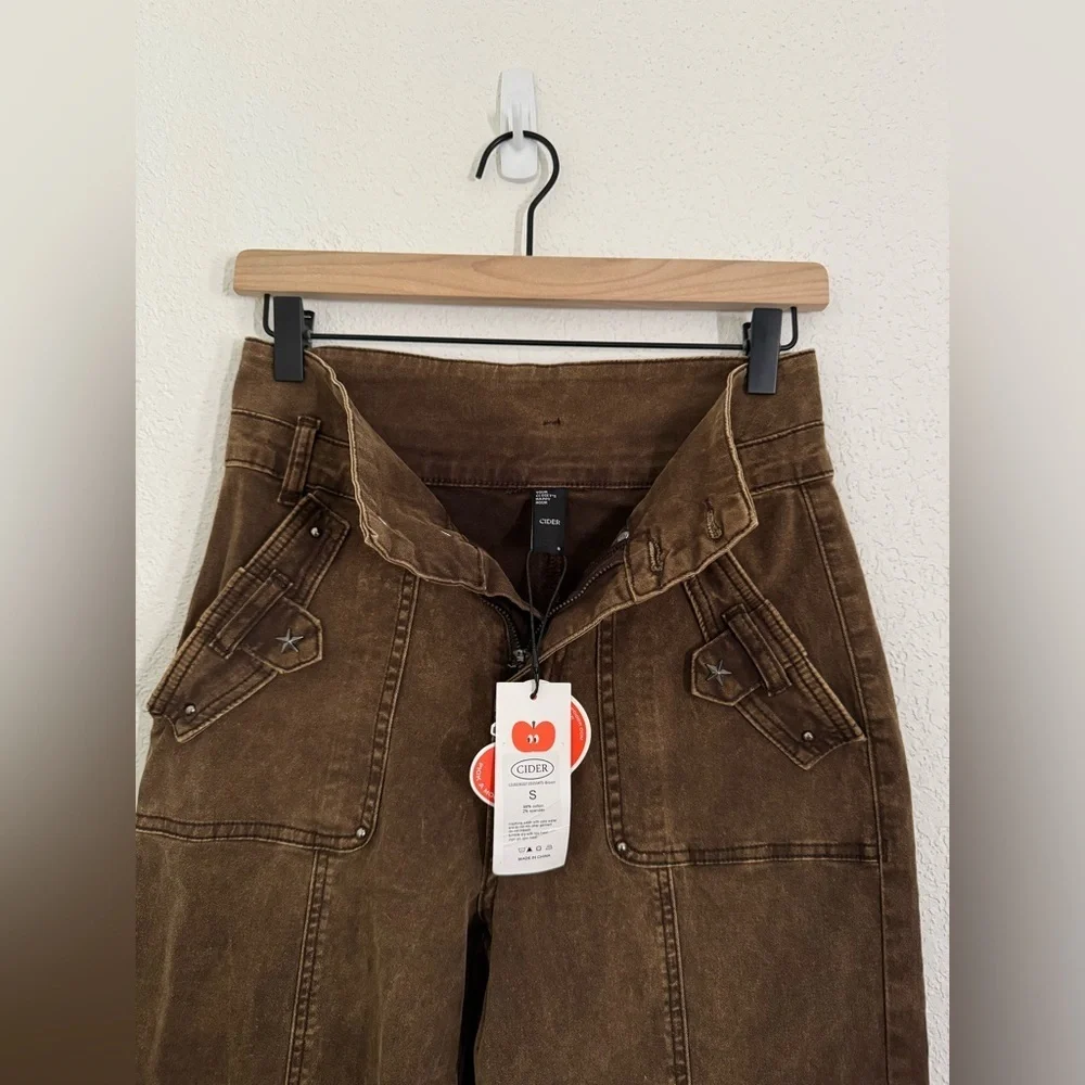 CIDER High Rise Star Studded Wide Leg Cargo Trouser Pants Brown Size Small NEW